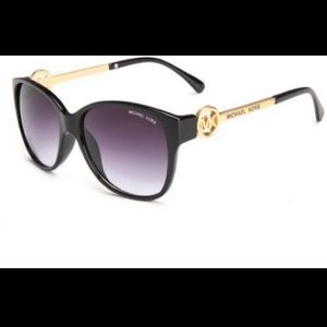 MK sunglasses like new